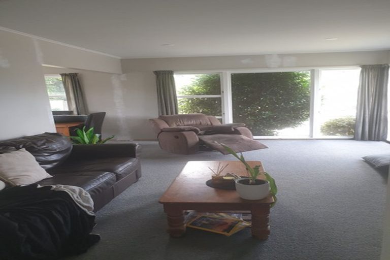 Photo of property in 10 Valley Road, Waiuku, 2123