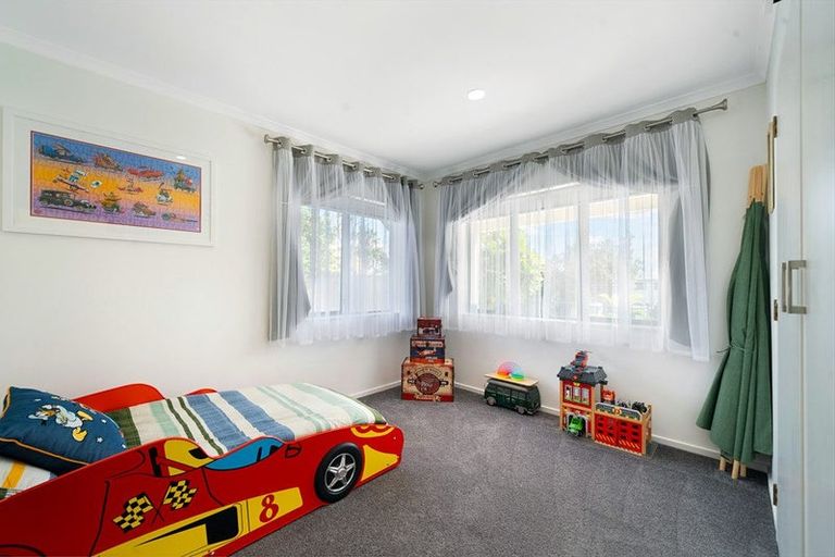 Photo of property in 61 Alec Craig Way, Gulf Harbour, Whangaparaoa, 0930