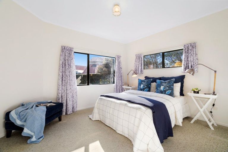Photo of property in 35 Selwyn Road, Havelock North, 4130