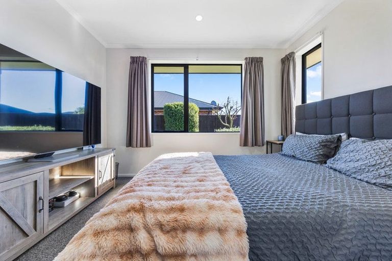 Photo of property in 47 Factory Road, Belfast, Christchurch, 8051