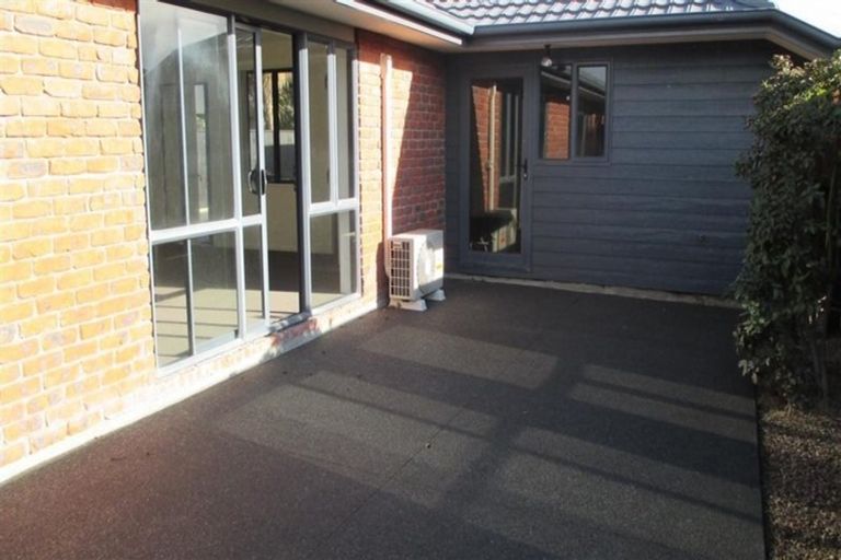 Photo of property in 83 Grafton Street, Waltham, Christchurch, 8011