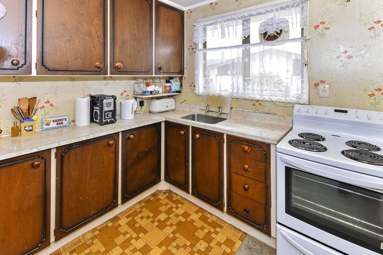 Photo of property in 51 John Walker Drive, Manurewa, Auckland, 2102