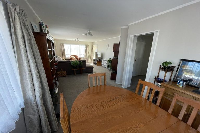 Photo of property in 2/26 Whites Line West, Woburn, Lower Hutt, 5010