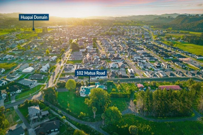 Photo of property in 102 Matua Road, Huapai, Kumeu, 0810