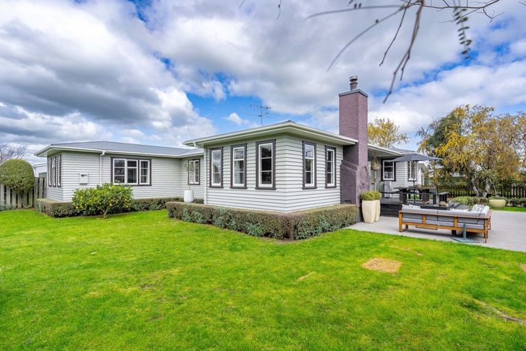 Photo of property in 6 Humphries Street, Greytown, 5712