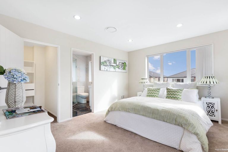 Photo of property in 44 Charlestown Drive, Flat Bush, Auckland, 2019