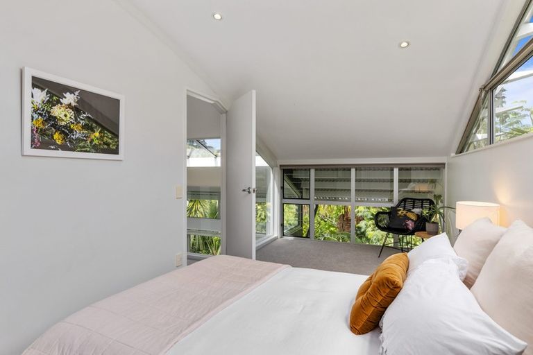 Photo of property in 50a Colonial Road, Birkenhead, Auckland, 0626