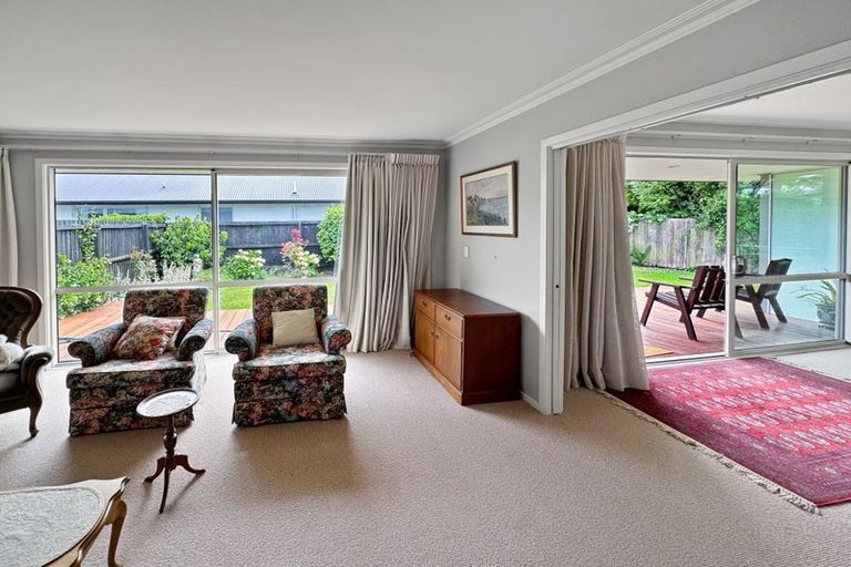 Photo of property in 1/10 Searells Road, Strowan, Christchurch, 8052