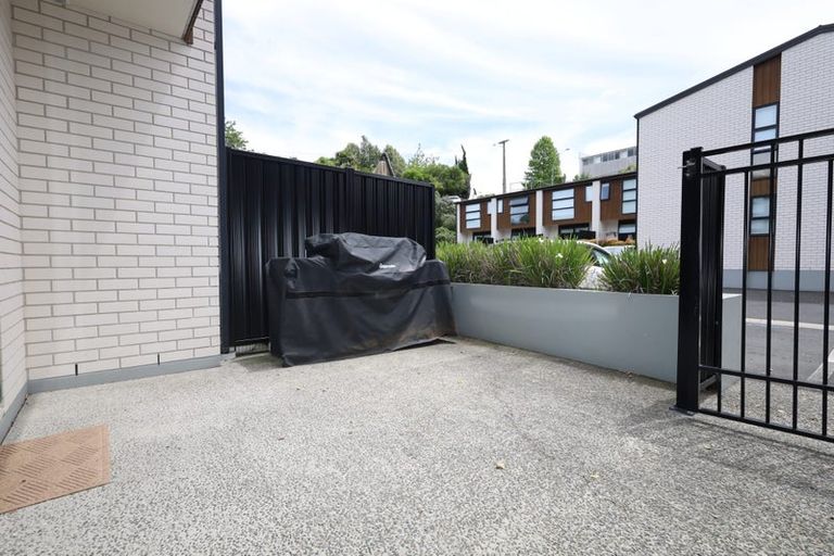 Photo of property in 2/36 Seventh Avenue, Tauranga, 3110