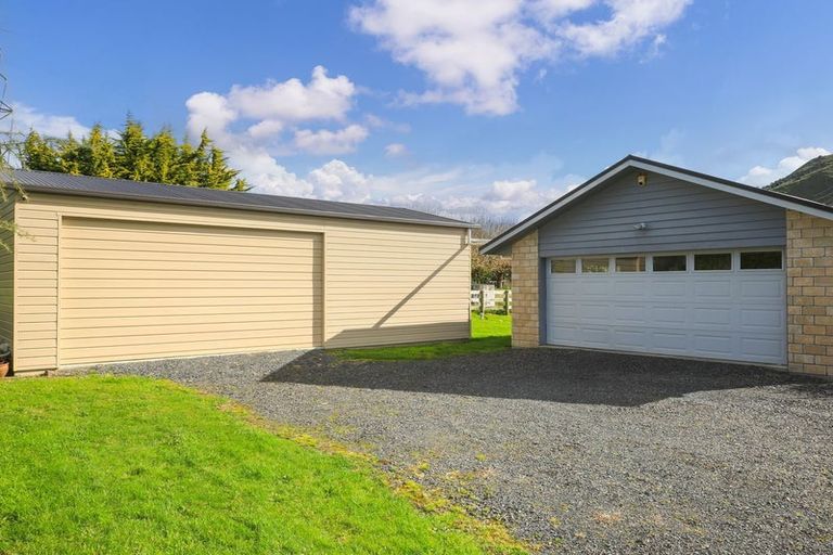 Photo of property in 10 Parker Road, Huntly, 3771