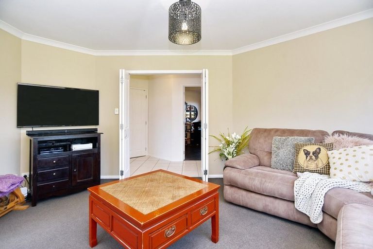 Photo of property in 1 Limes Avenue, Parklands, Christchurch, 8083