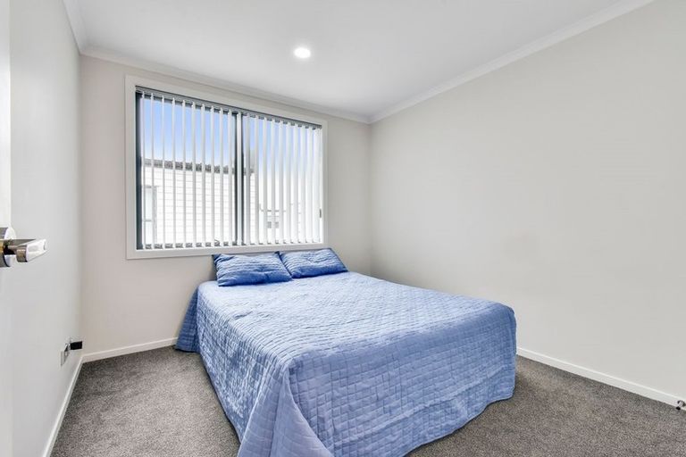 Photo of property in 7 Taupinga Way, Takanini, 2112