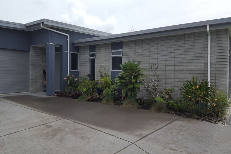Photo of property in 29b Seabreeze Road, Mangawhai Heads, Mangawhai, 0505