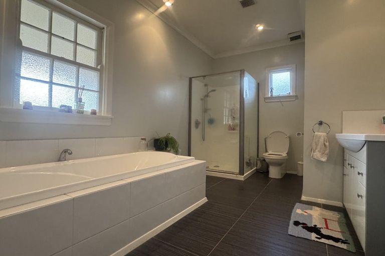 Photo of property in 4 Osier Road, Greenmeadows, Napier, 4112