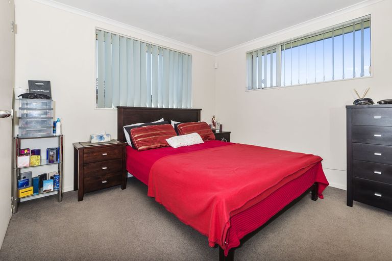 Photo of property in 36 Kayes Road, Pukekohe, 2120