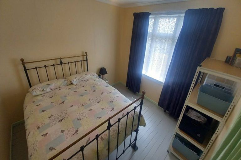 Photo of property in 17 Half Mile Road, Tuatapere, 9620