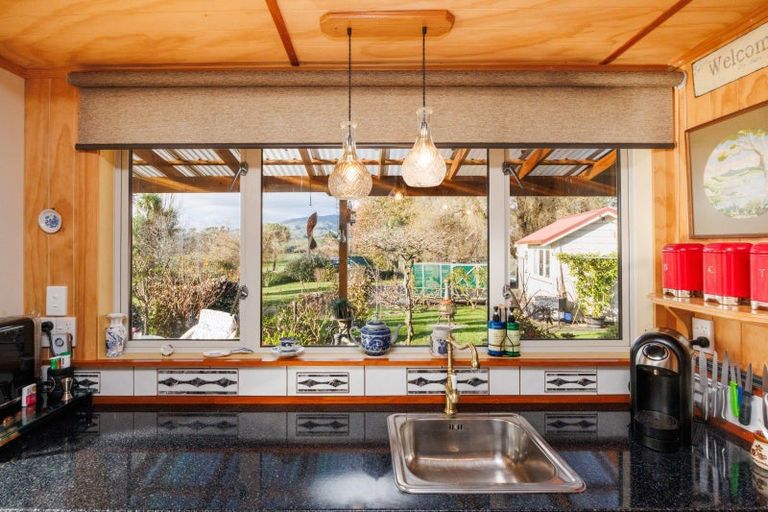 Photo of property in 376 Pohangina Road, Ashhurst, 4884