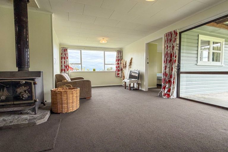 Photo of property in 13 Main Road, Fox Glacier, 7886