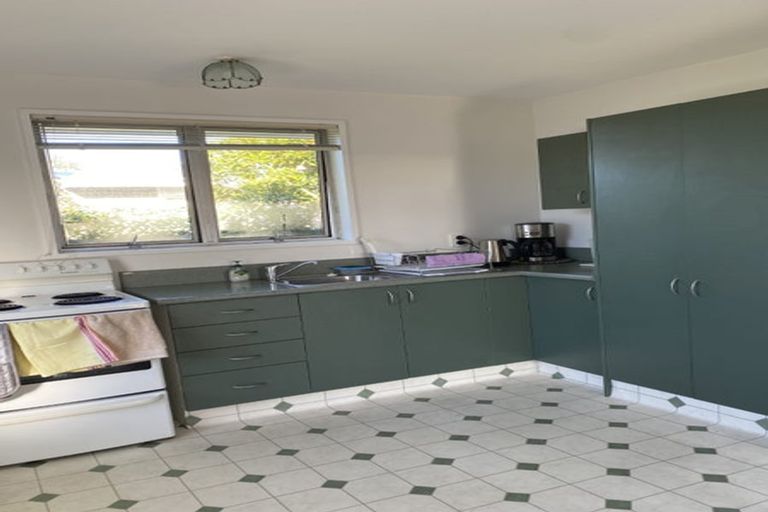 Photo of property in 2/68a Puriri Street, Riccarton, Christchurch, 8041