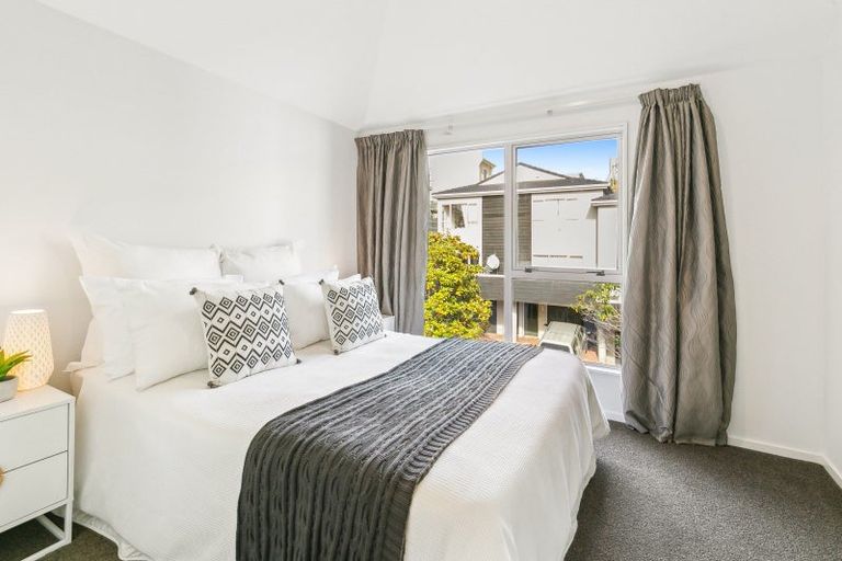 Photo of property in 19/20 Thompson Street, Mount Cook, Wellington, 6011