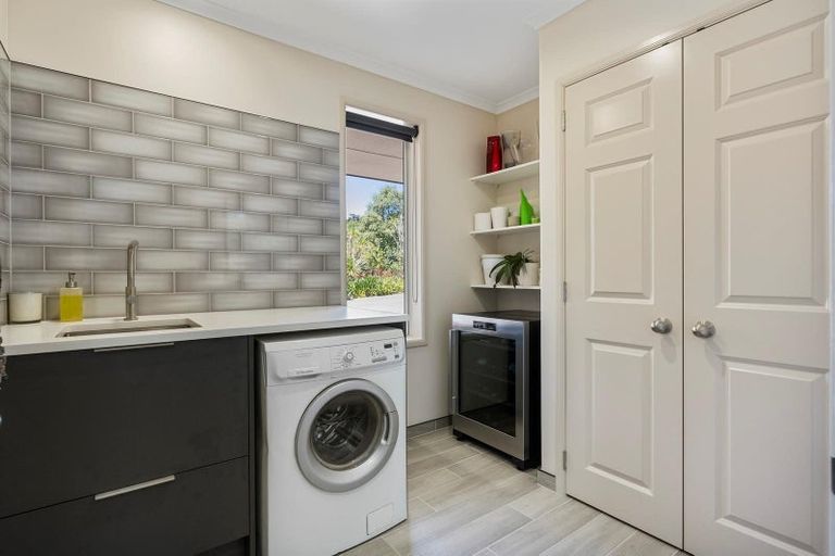 Photo of property in 17 Kahia Lane, Redvale, Albany, 0792