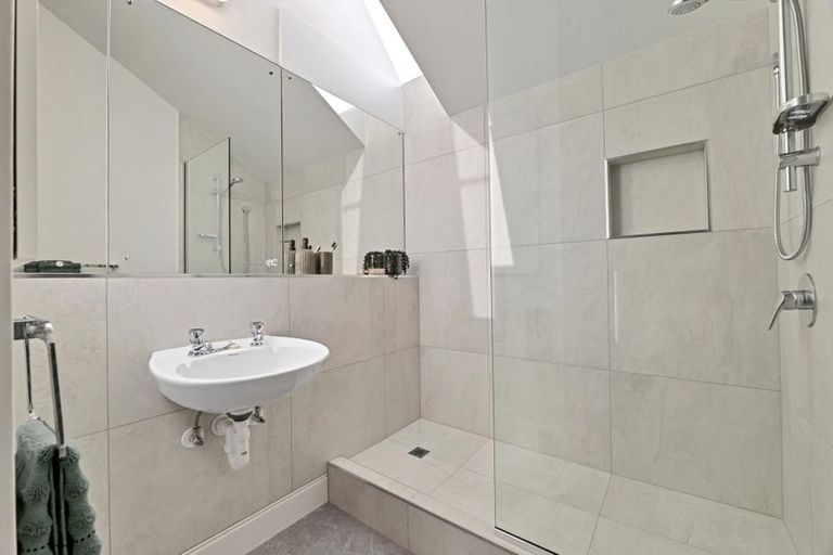 Photo of property in 24a Birdwood Avenue, Beckenham, Christchurch, 8023