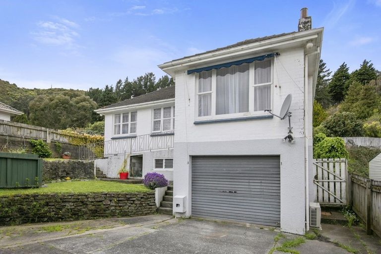Photo of property in 52 Kowhai Street, Wainuiomata, Lower Hutt, 5014
