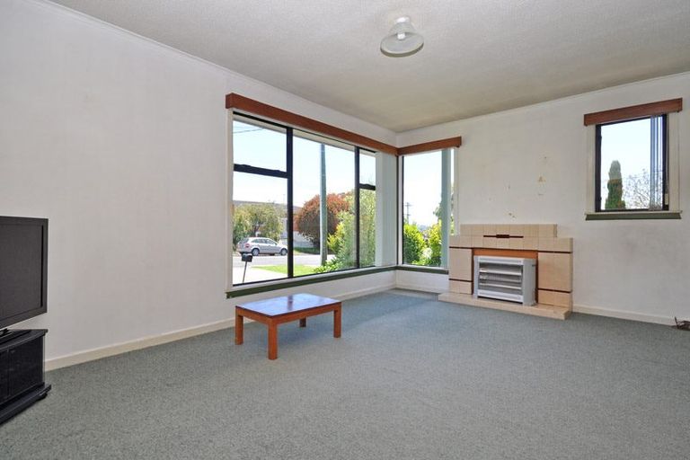 Photo of property in 1/22 Holland Road, Hillcrest, Auckland, 0627