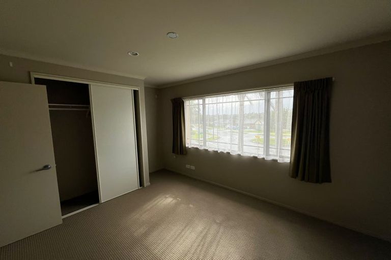 Photo of property in 66 Blackwood Drive, Wattle Downs, Auckland, 2103