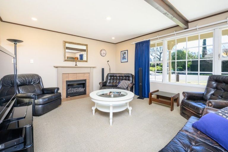 Photo of property in 31 Redwood Grove, Hokowhitu, Palmerston North, 4410