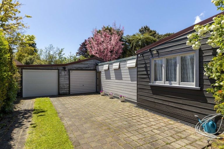 Photo of property in 6 Tawa Street, Inglewood, 4330