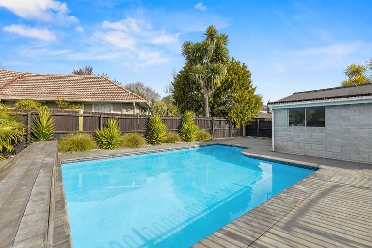 Photo of property in 4 Erin Crescent, Mairehau, Christchurch, 8013