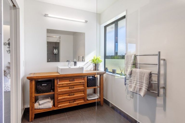 Photo of property in 14 Centre Road, Matamau, Dannevirke, 4977