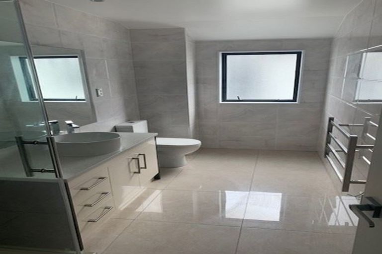 Photo of property in 18 Listack Drive, Flat Bush, Auckland, 2019