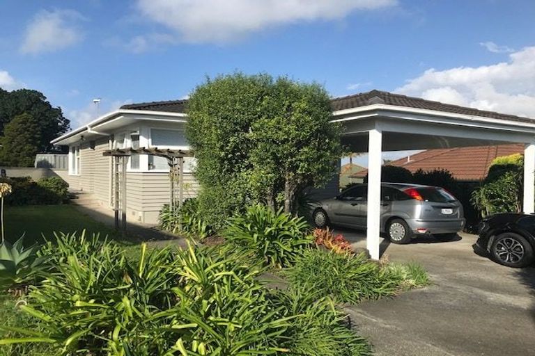 Photo of property in 2/8 Waterloo Street, Howick, Auckland, 2014
