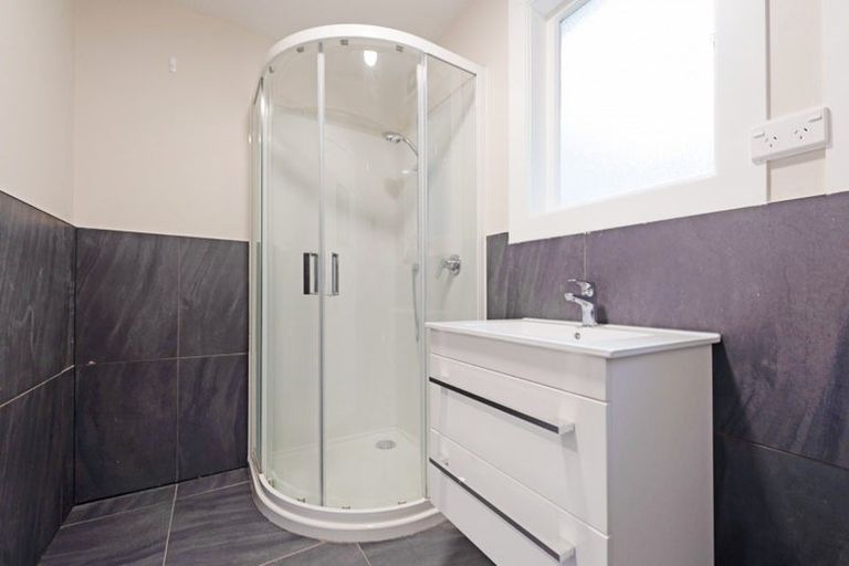 Photo of property in 38 Chaytor Street, Northland, Wellington, 6012