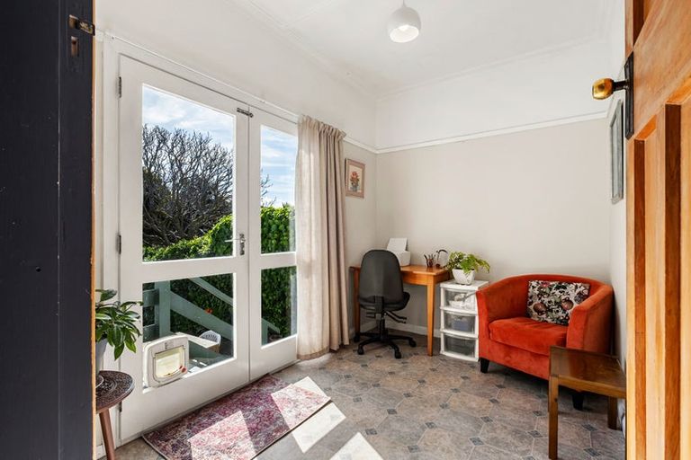 Photo of property in 81 Totara Road, Miramar, Wellington, 6022