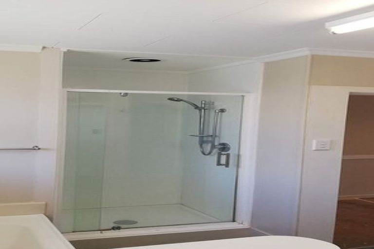 Photo of property in 3 Kathleen Crescent, Hornby, Christchurch, 8042