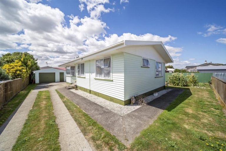 Photo of property in 20 Surrey Street, Linwood, Christchurch, 8062