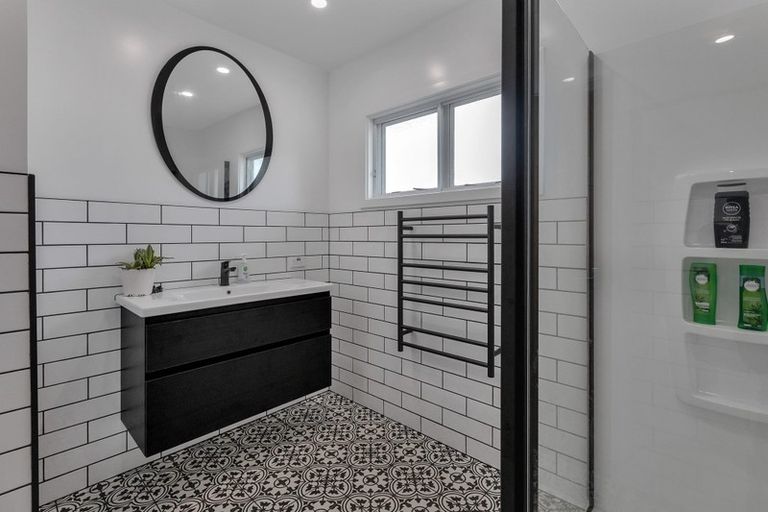 Photo of property in 21 George Point Road, Onerahi, Whangarei, 0110