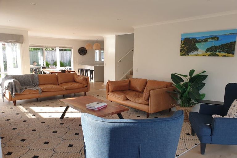 Photo of property in 100 Kupe Drive, Whitianga, 3510