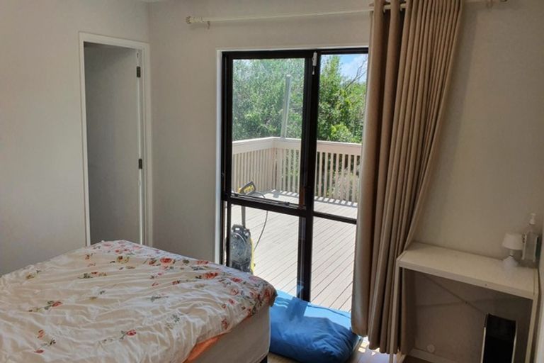 Photo of property in 45 Hassan Drive, Massey, Auckland, 0614