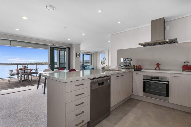 Photo of property in 12/72e Devonport Road, Tauranga, 3110