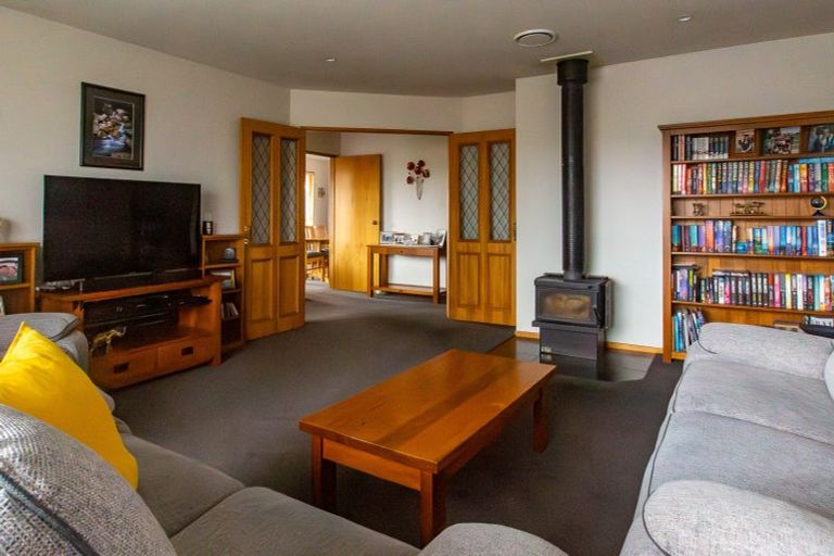 Photo of property in 5 Rochfort Place, Westport, 7825