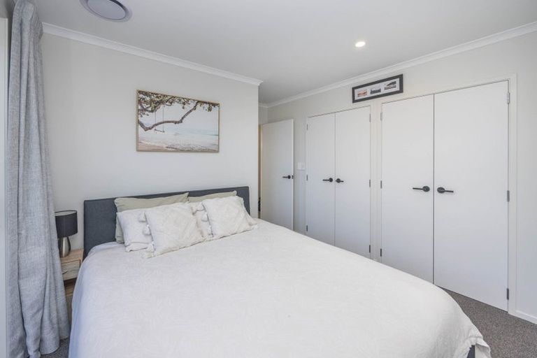 Photo of property in 8 Whakatipu Street, Temple View, Hamilton, 3218