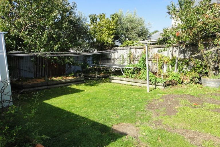 Photo of property in 74 Cornwall Street, St Albans, Christchurch, 8014
