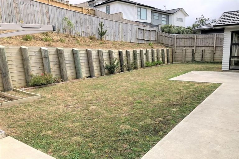 Photo of property in 6 Rochdale Drive, Churton Park, Wellington, 6037