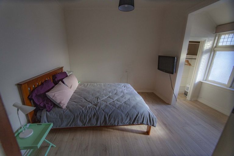 Photo of property in 77 Nairn Street, Mount Cook, Wellington, 6011