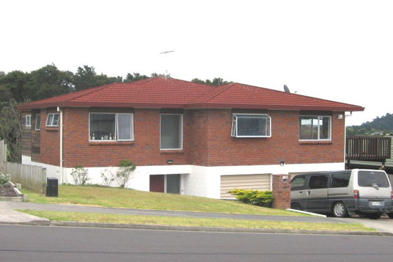Photo of property in 104 Seaview Road, Glenfield, Auckland, 0629