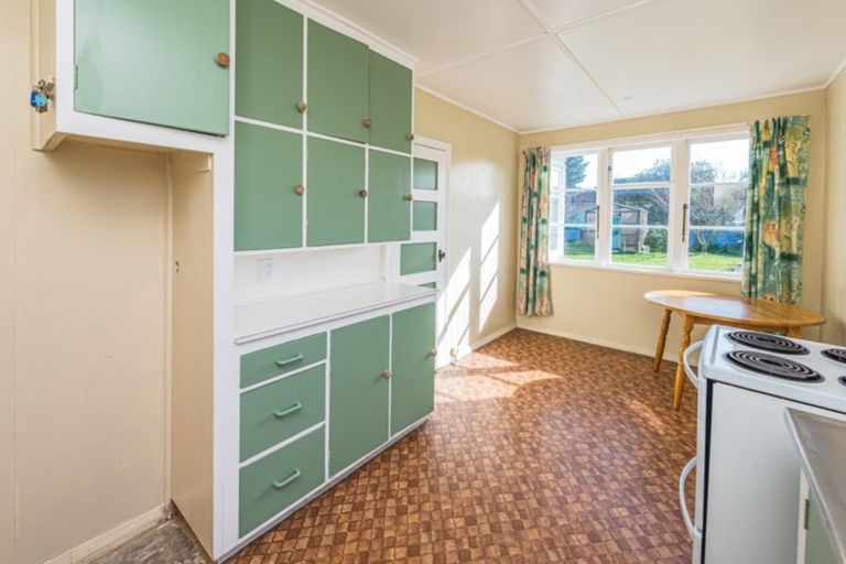 Photo of property in 56 Bignell Street, Gonville, Whanganui, 4501